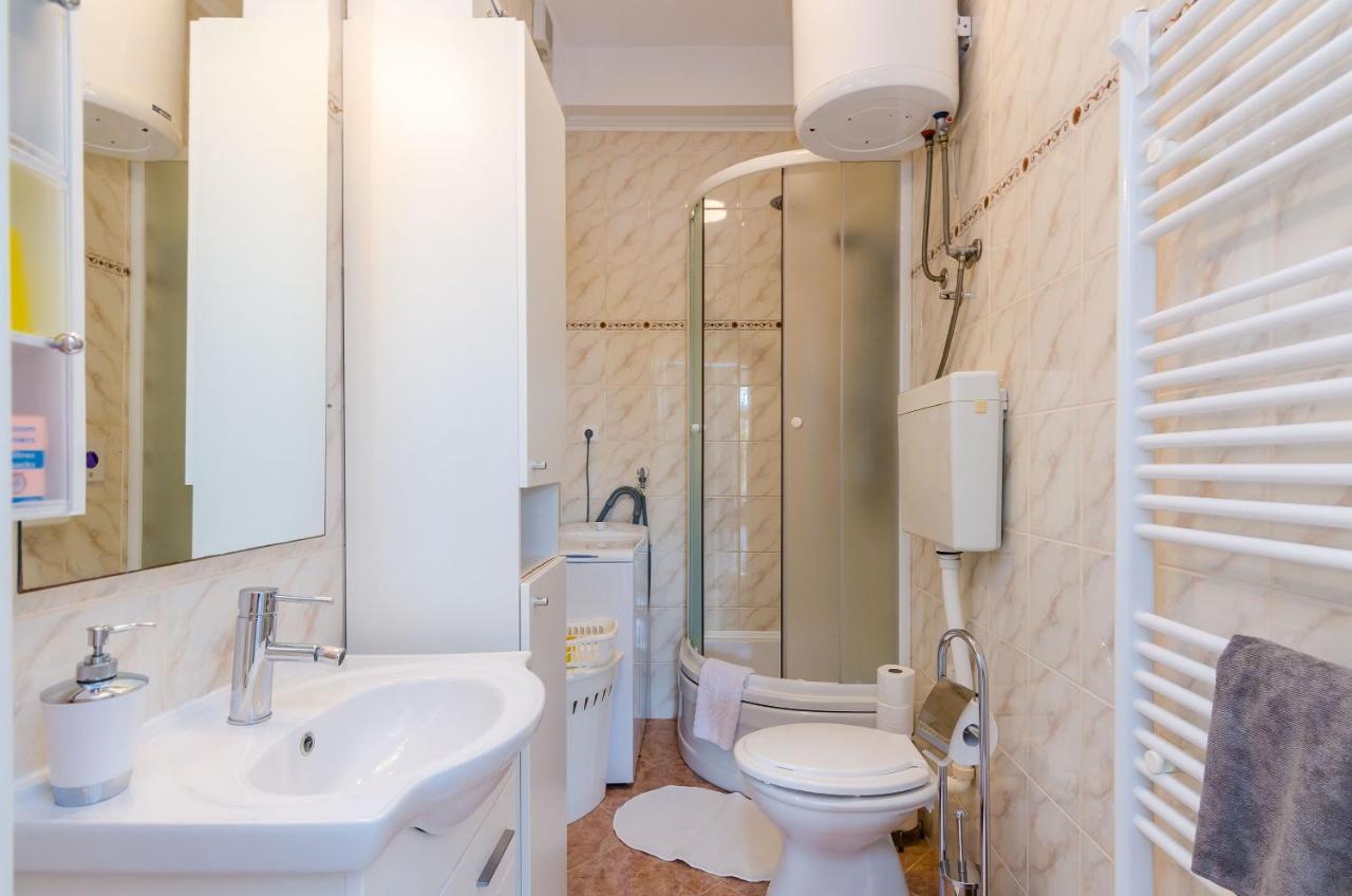 Apartment Libertas Dubrovnik Buitenkant foto